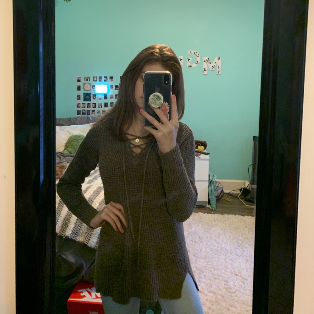 AE brown sweater
